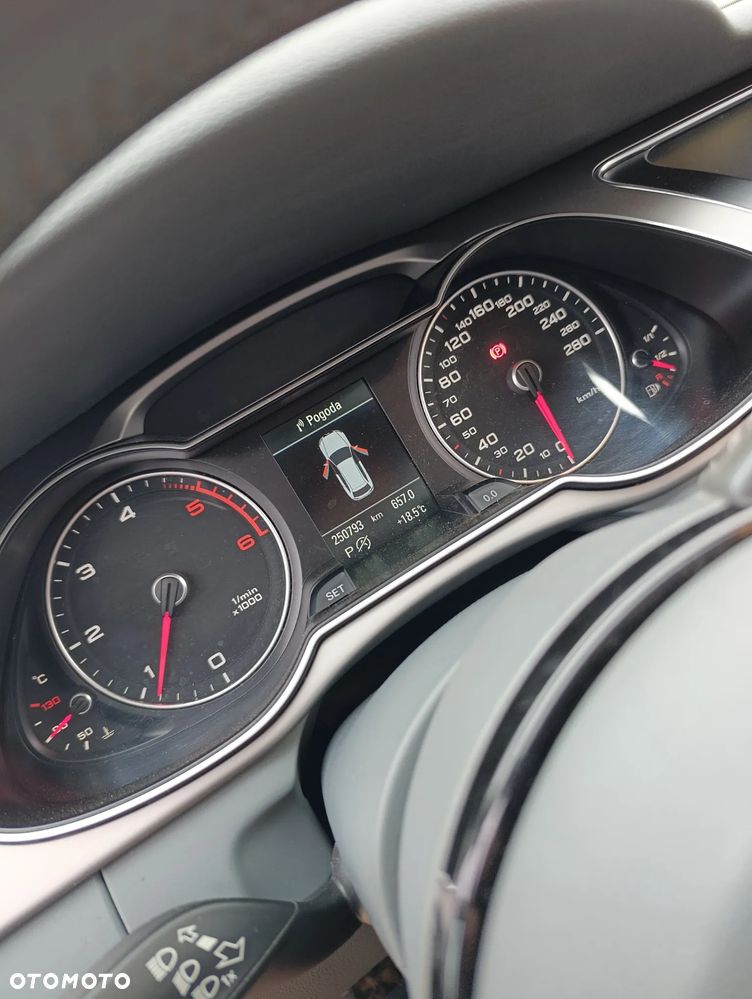Audi A4 Avant 2.0 TDI Multitronic - 22