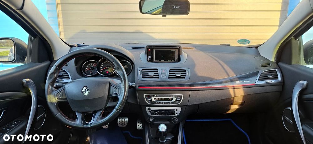 Renault Megane TCe 180 GT - 9