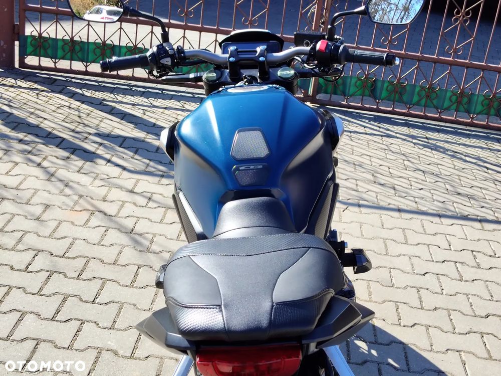 Honda CB - 11