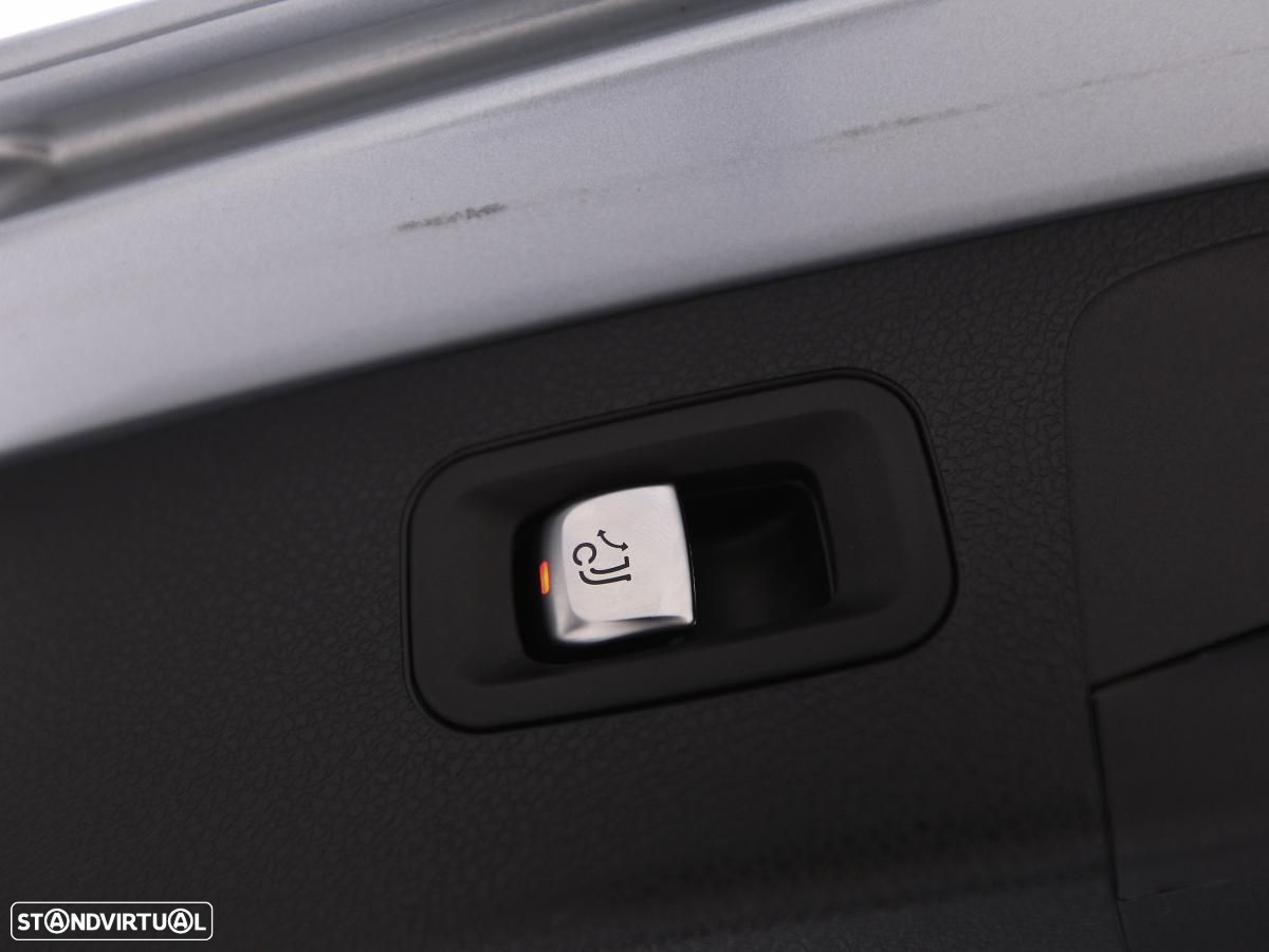 Mercedes-Benz E 300 de AMG Line 4Matic - 17