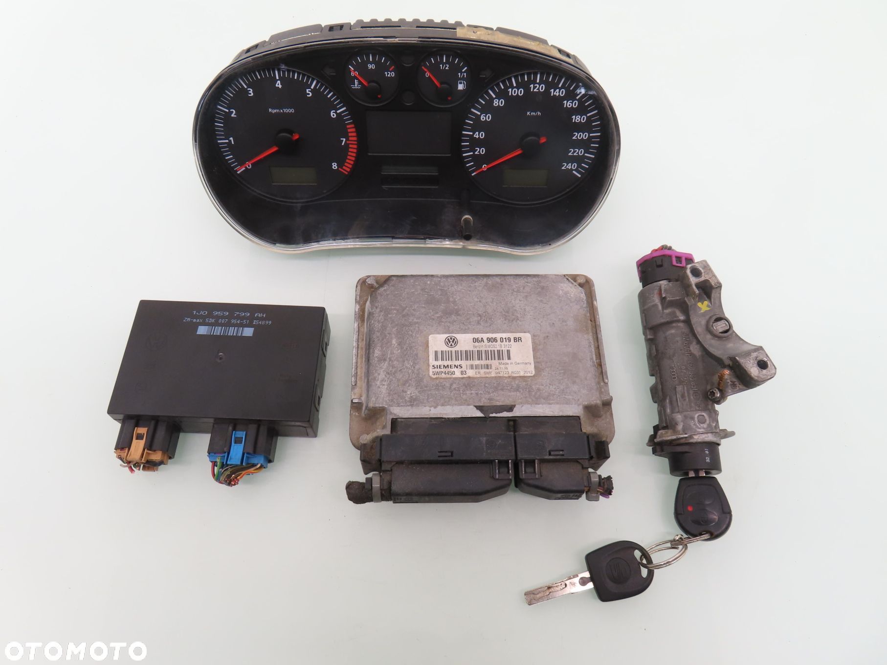 STACYJKA STEROWNIK SEAT TOLEDO II 1.6 06A906019BR 1J0959799AH 1M0920820A - 1