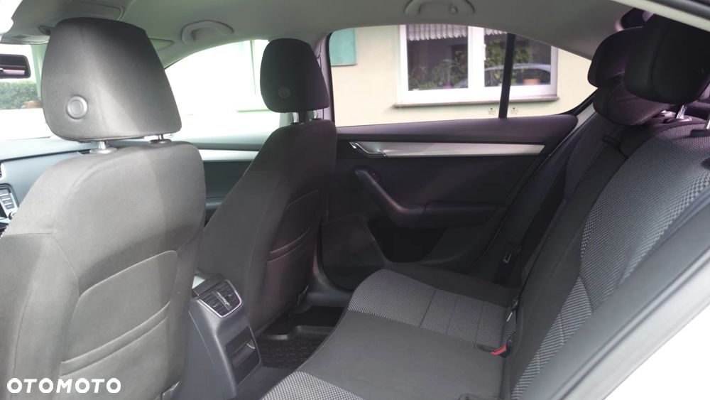 Skoda Octavia 1.4 TSI Elegance - 20