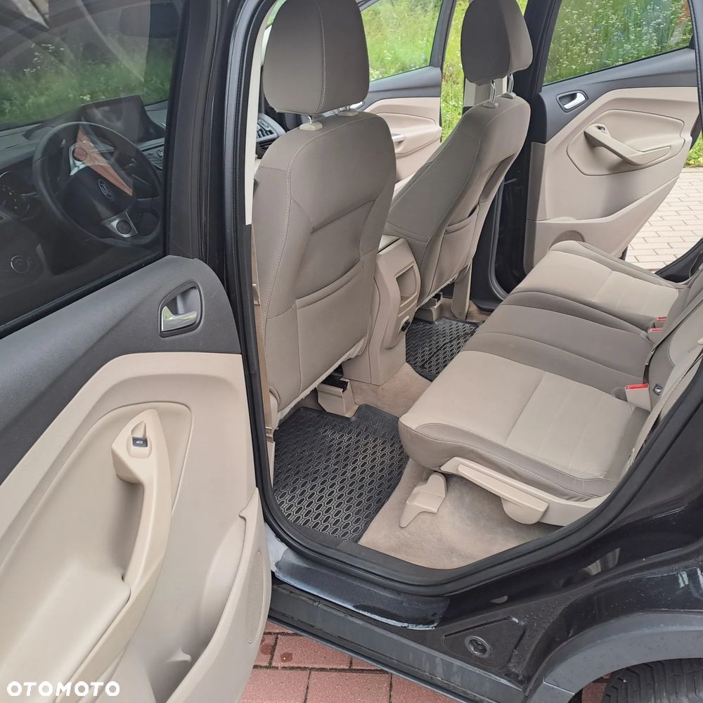 Ford Kuga - 5