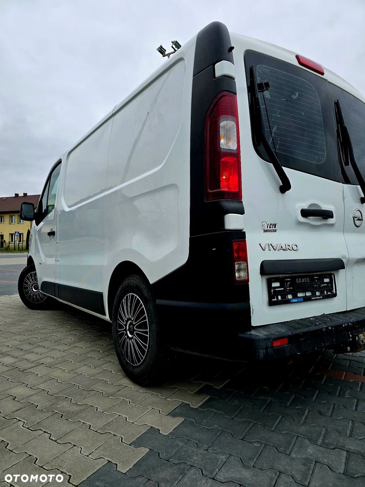 Opel Vivaro - 12