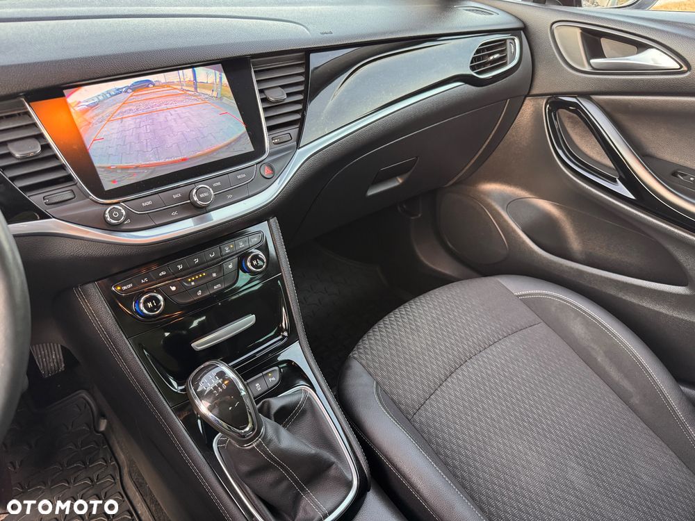Opel Astra 1.4 Turbo Innovation - 32