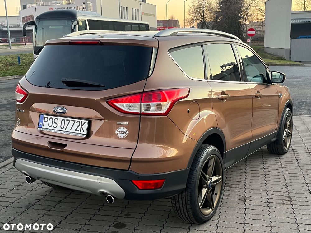 Ford Kuga 1.6 EcoBoost 2x4 Titanium - 8