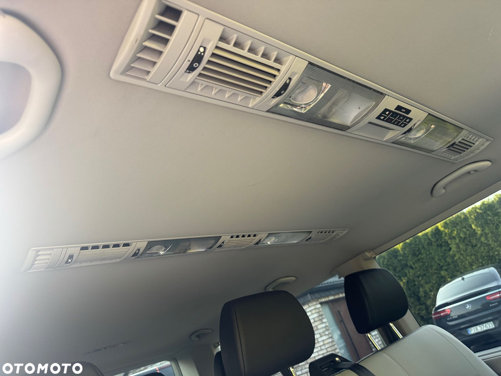 Volkswagen Caravelle 2.0 TDI L2 Highline - 28