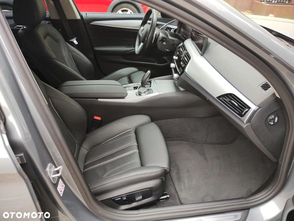 BMW Seria 5 520d - 4