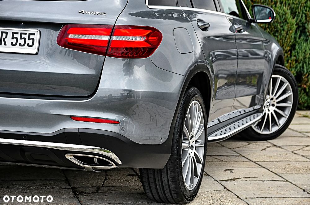 Mercedes-Benz GLC 250 4Matic 9G-TRONIC AMG Line - 15