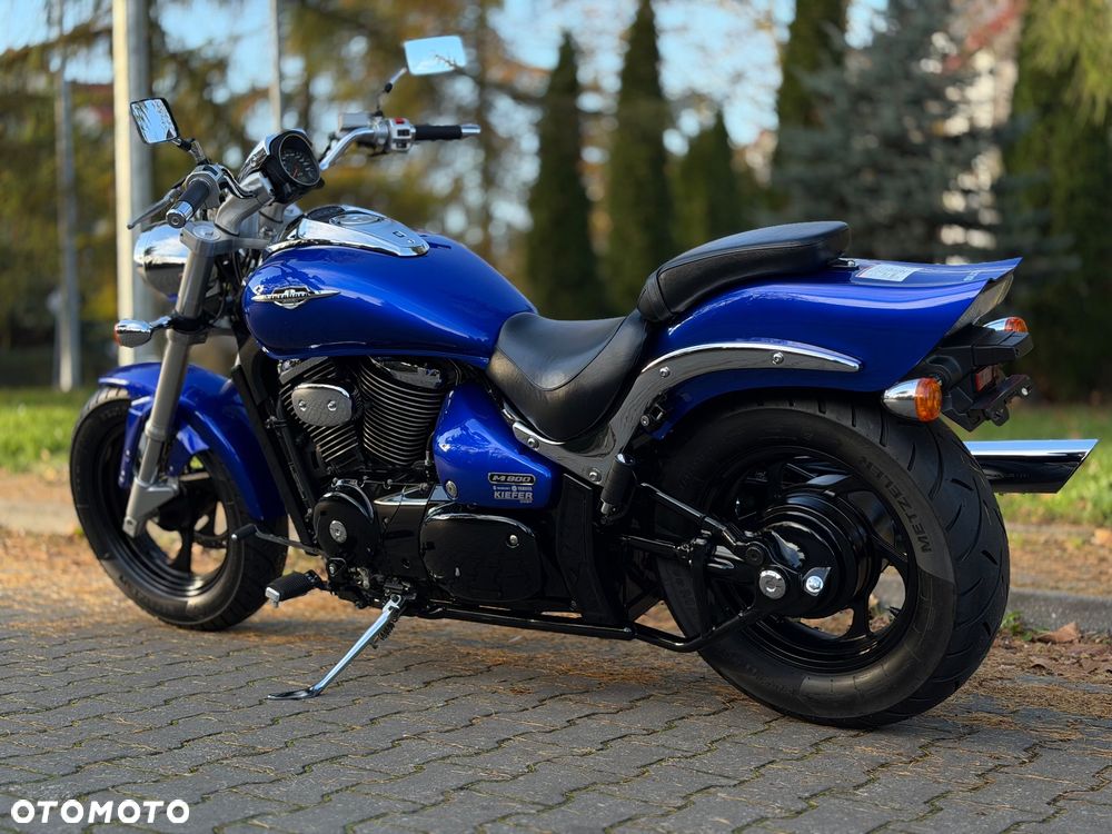 Suzuki Intruder - 7