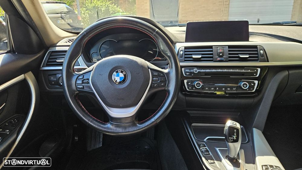 BMW 320 i Aut. Sport Line - 20