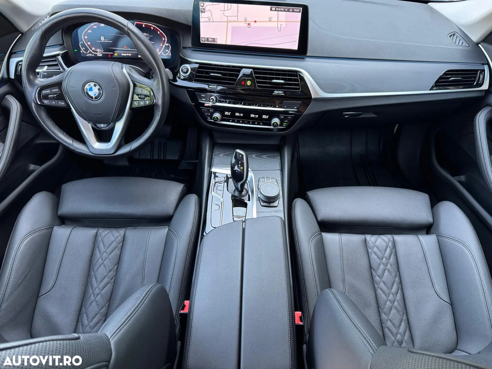 BMW Seria 5 530e xDrive Aut. Sport Line - 16
