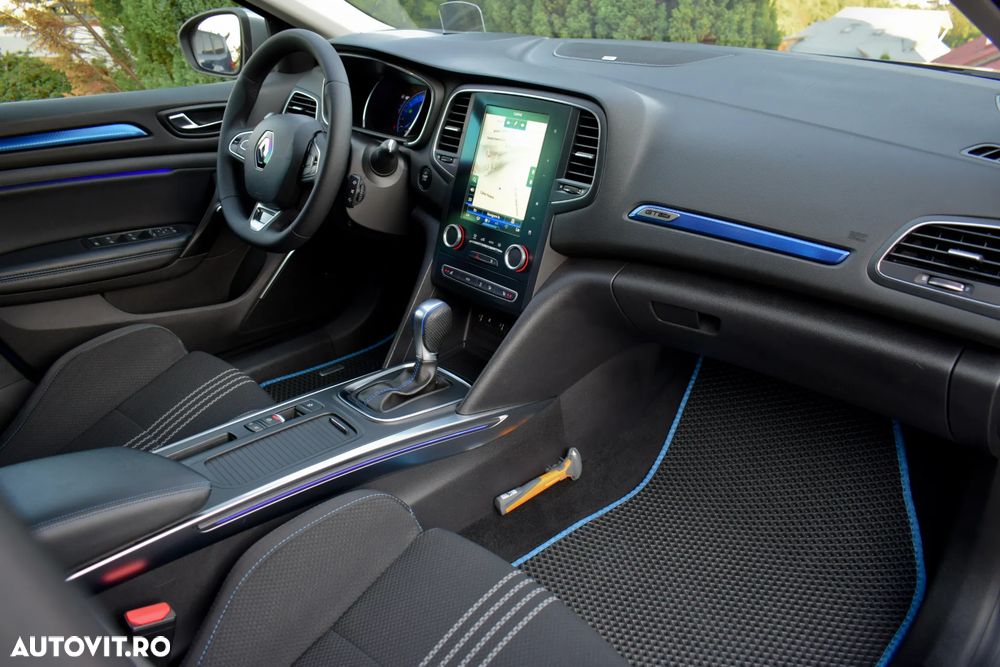 Renault Megane ENERGY TCe 130 EDC GT LINE - 28