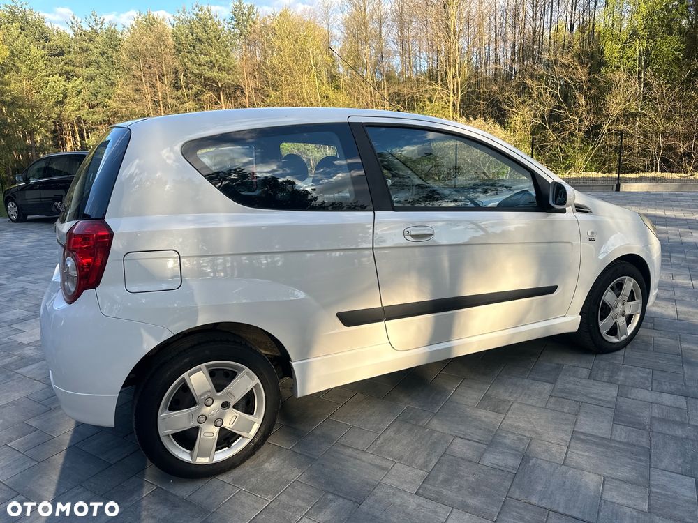 Chevrolet Aveo 1.2 LS - 29