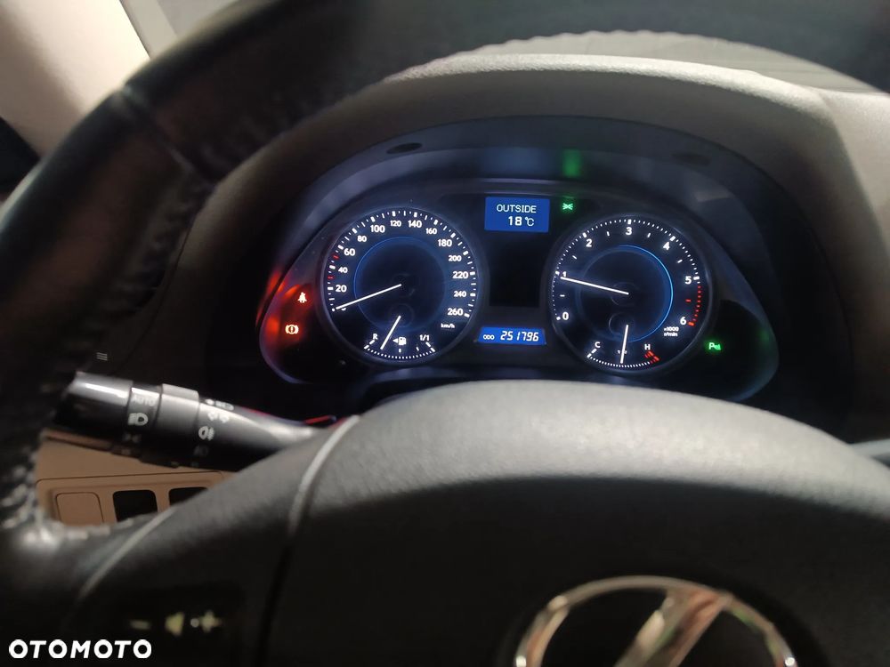 Lexus IS 220 D Prestige - 2