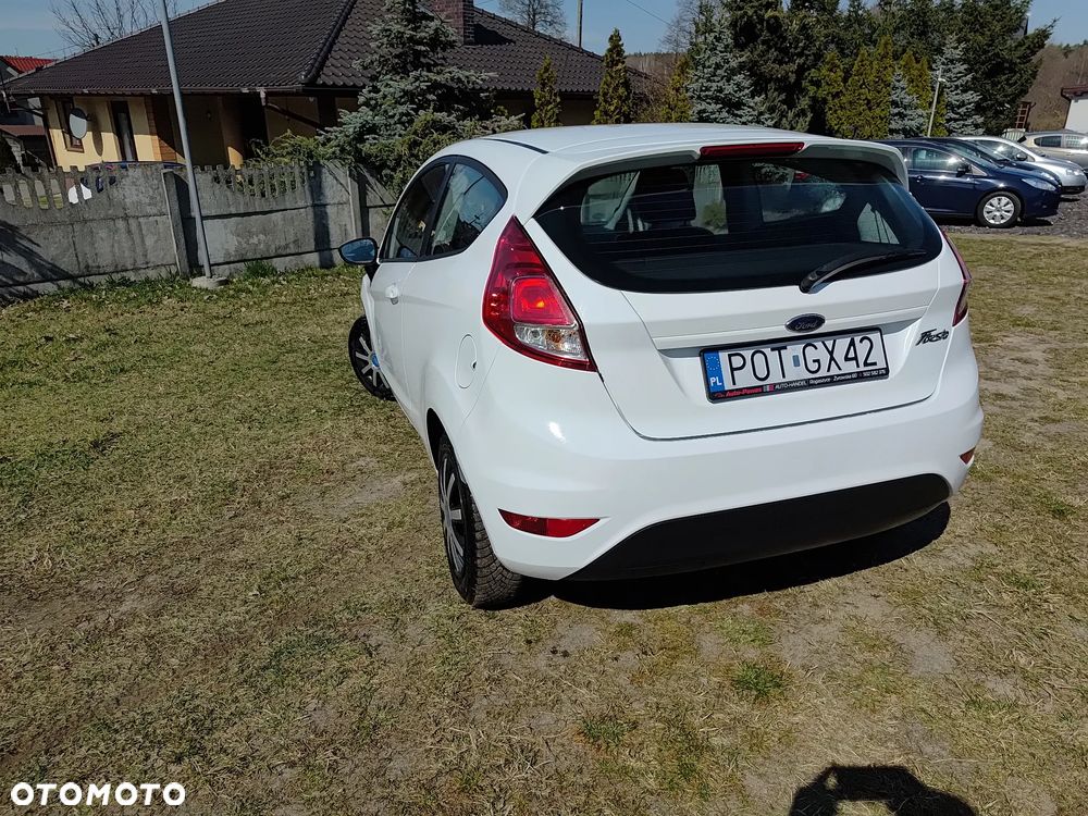 Ford Fiesta 1.25 Ambiente EU5 - 9