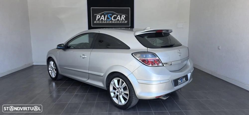 Opel Astra GTC 1.9 CDTI - 4
