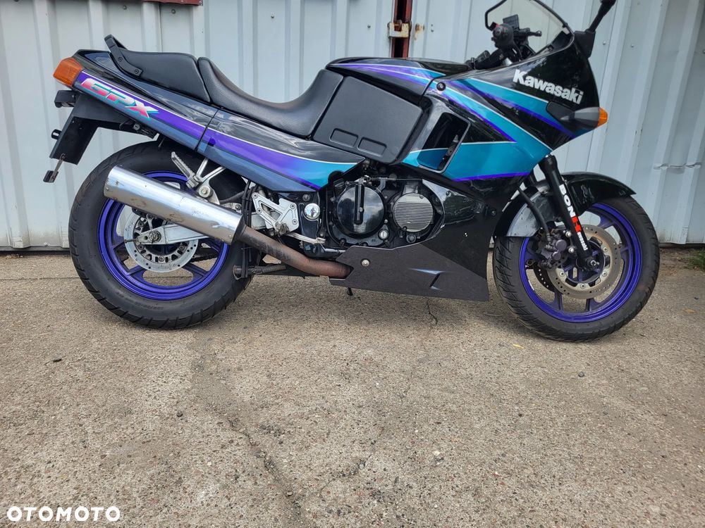 Kawasaki GPX - 8