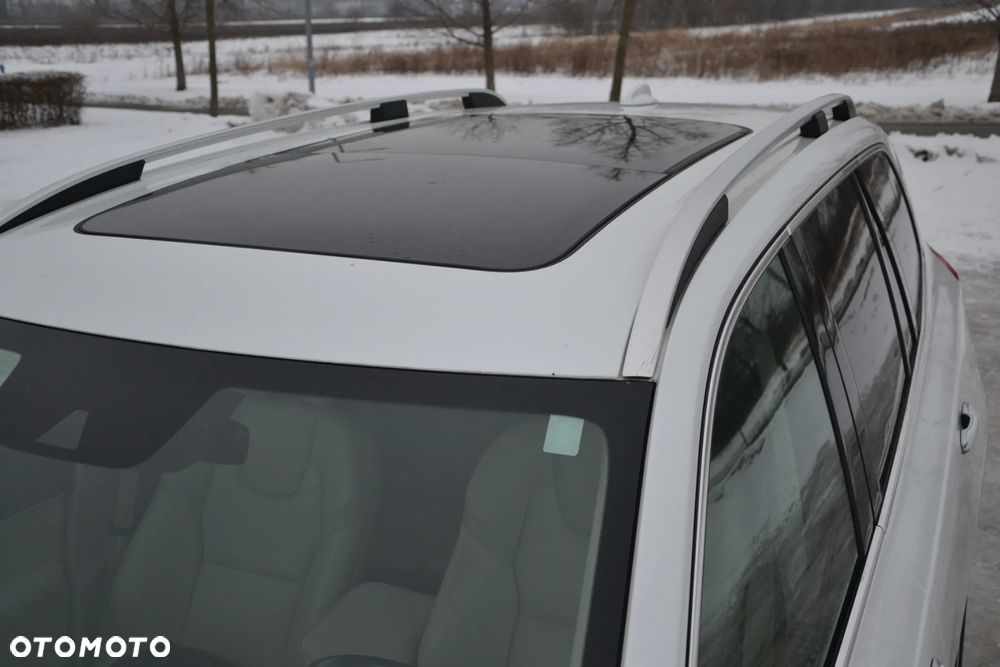 Volvo XC 90 T5 AWD Geartronic Momentum - 15