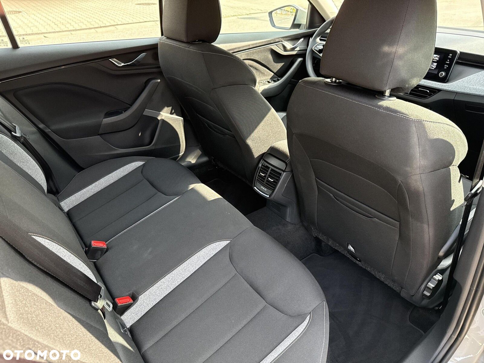 Skoda Scala 1.5 TSI Selection DSG - 22