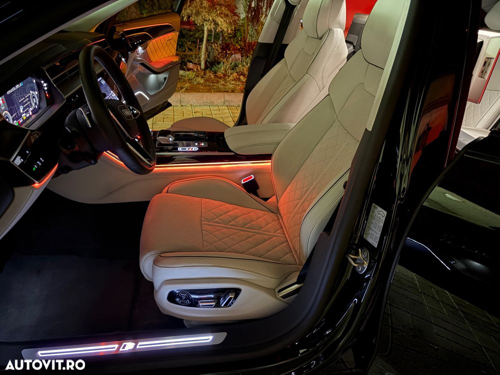 Audi A8 - 12