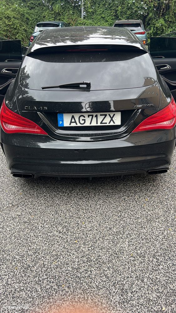 Mercedes-Benz CLA 45 AMG 4Matic 7G-DCT Orange Art Edition - 3