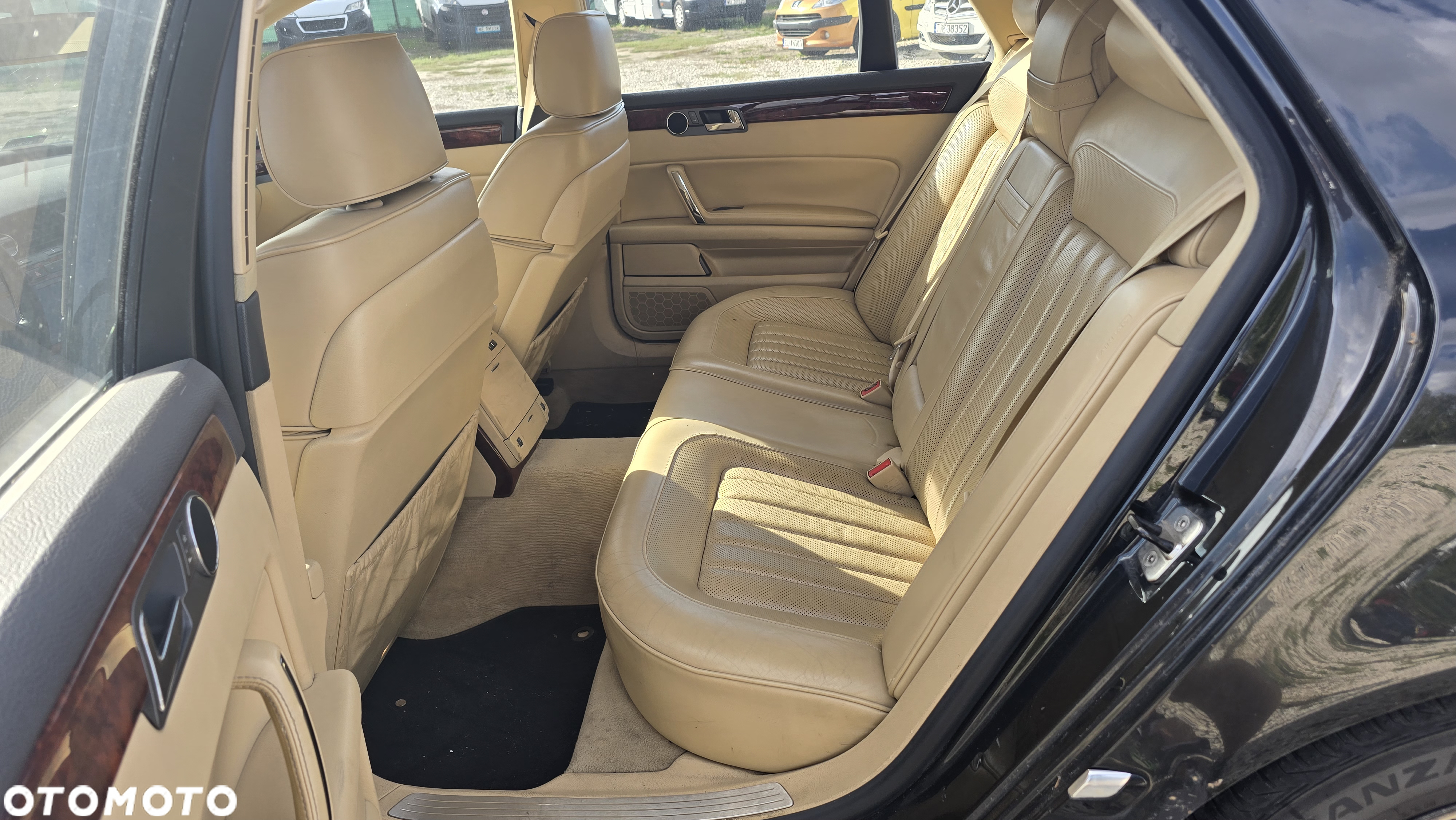 Volkswagen Phaeton 4.2 V8 4Mot (5 os.) - 16