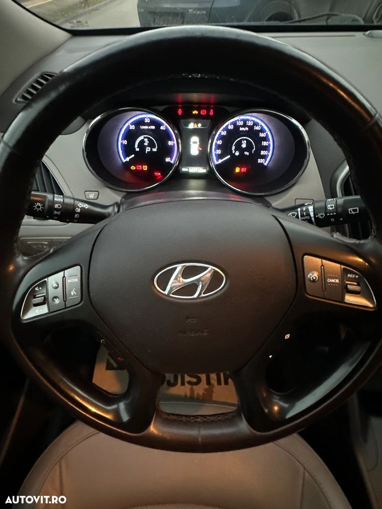 Hyundai ix35 2.0 CRDI 4WD Automatik Style - 13