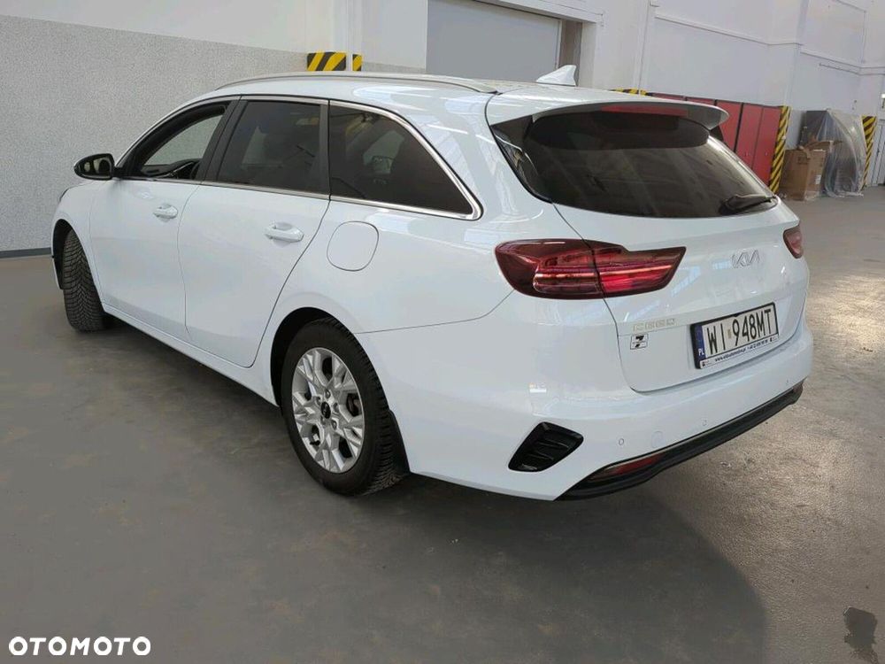 Kia Ceed - 5