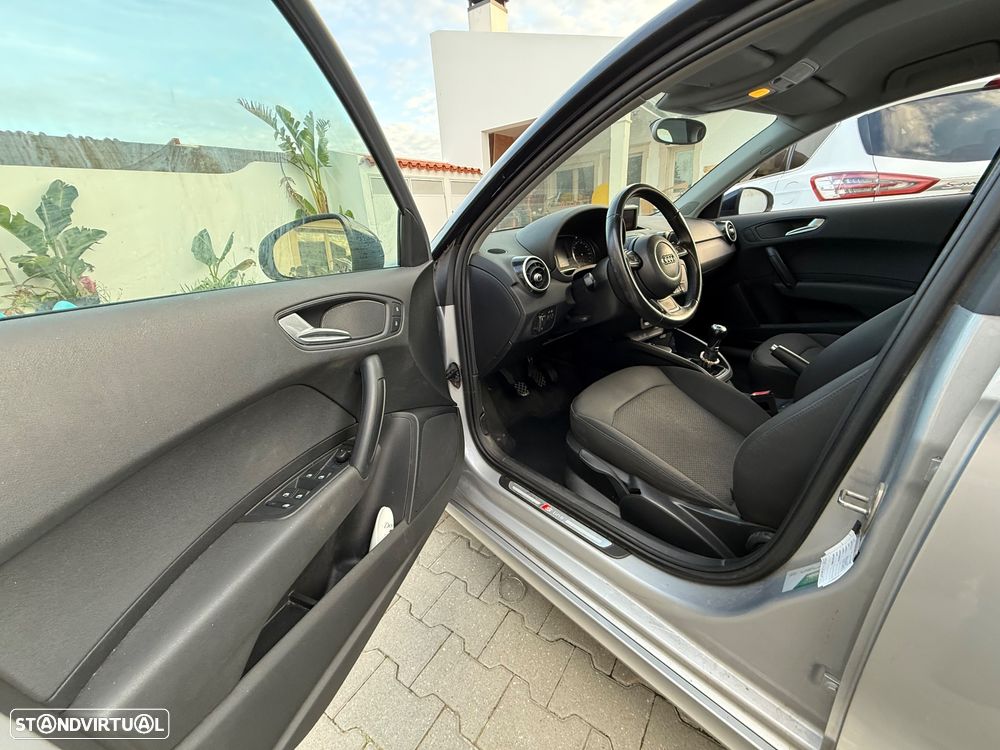 Audi A1 Sportback 1.6 TDI S-line - 10