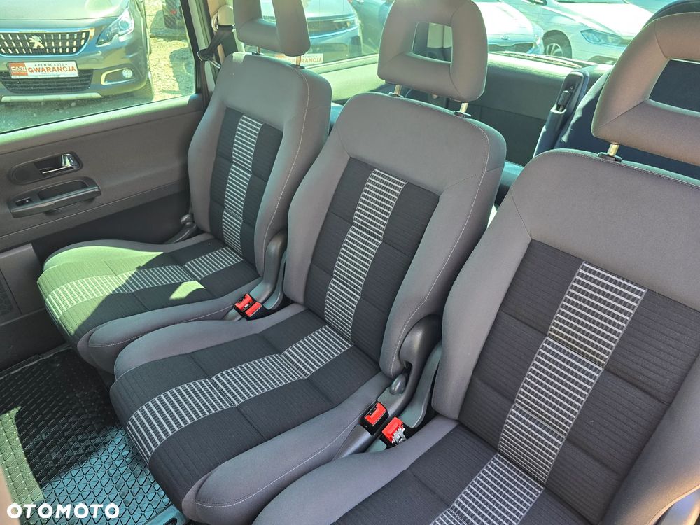 Volkswagen Sharan - 13