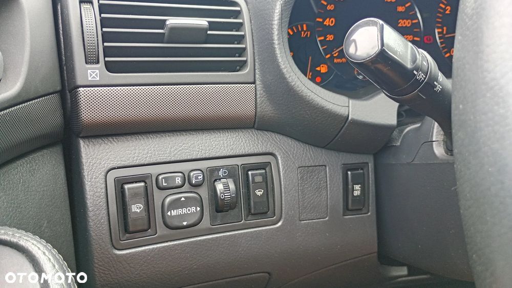 Toyota Avensis 2.0 VVT-i Automatik Executive - 12