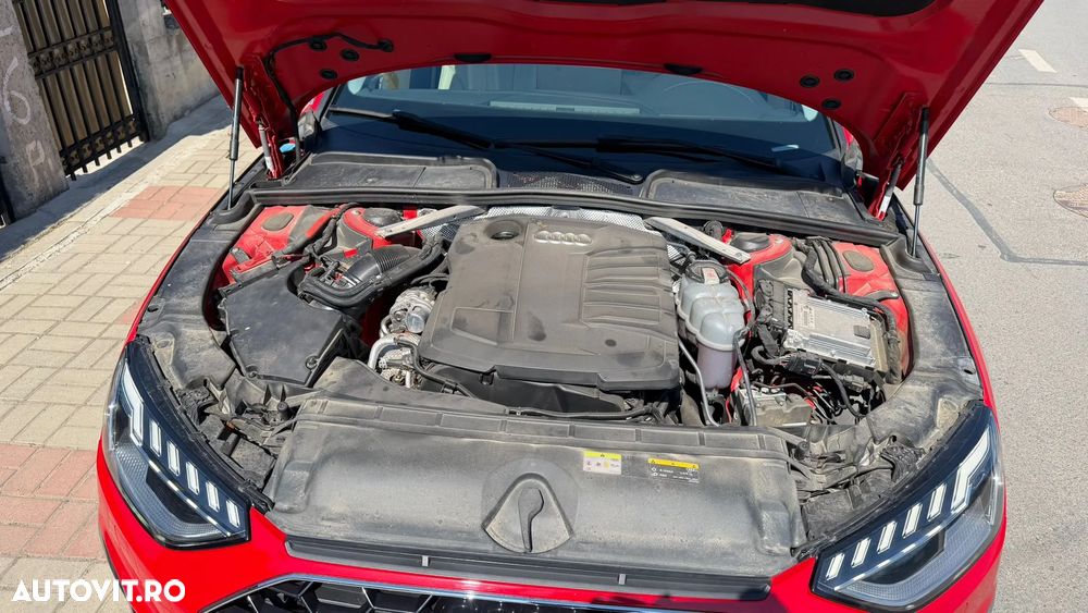 Audi A4 40 TDI quattro S tronic S line - 40