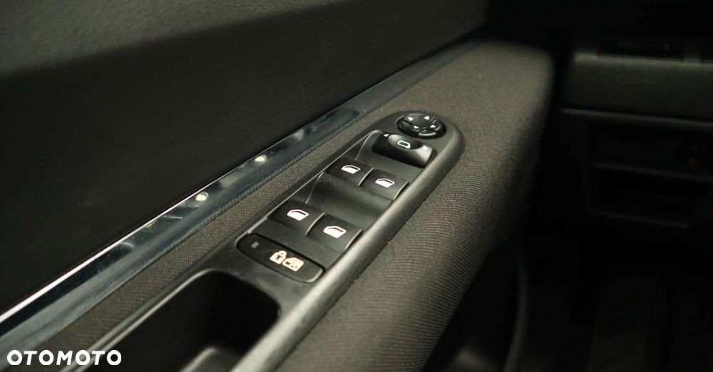 Peugeot 3008 1.6 THP Active - 31