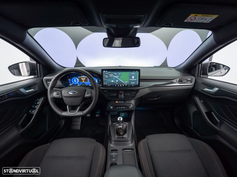 Ford Focus 1.0 EcoBoost MHEV ST-Line X - 15