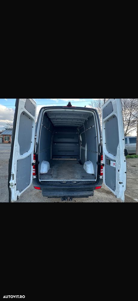 Mercedes-Benz Sprinter - 5
