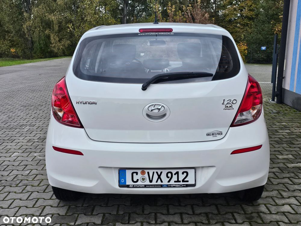 Hyundai i20 1.2 Intro Edition - 10