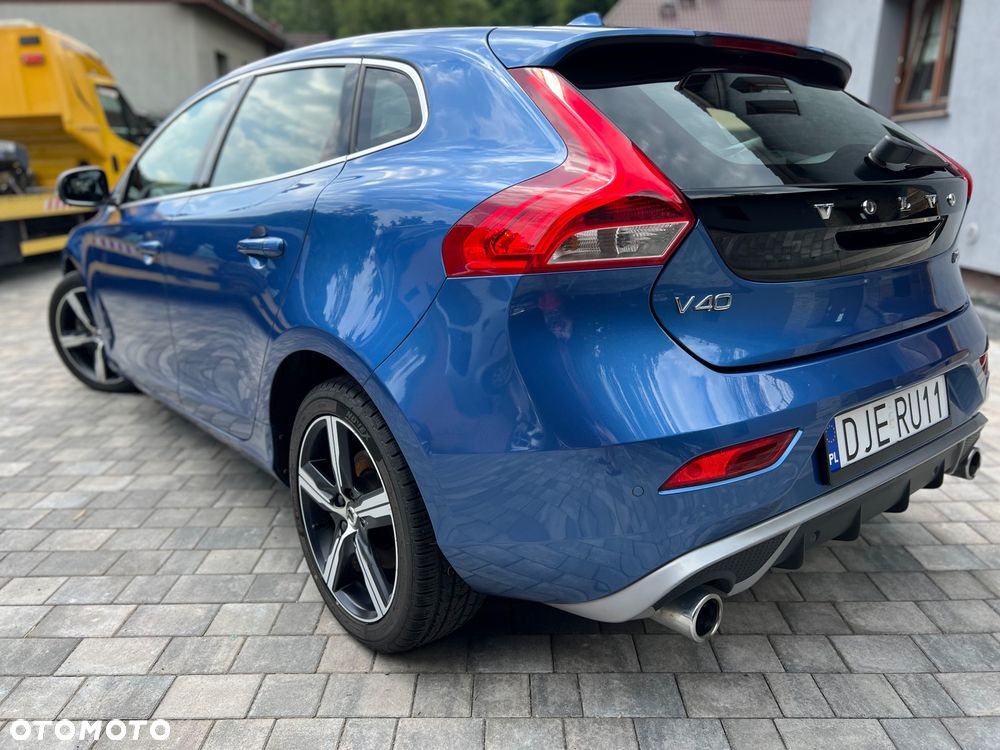 Volvo V40 D2 Drive-E R-Design Momentum - 9