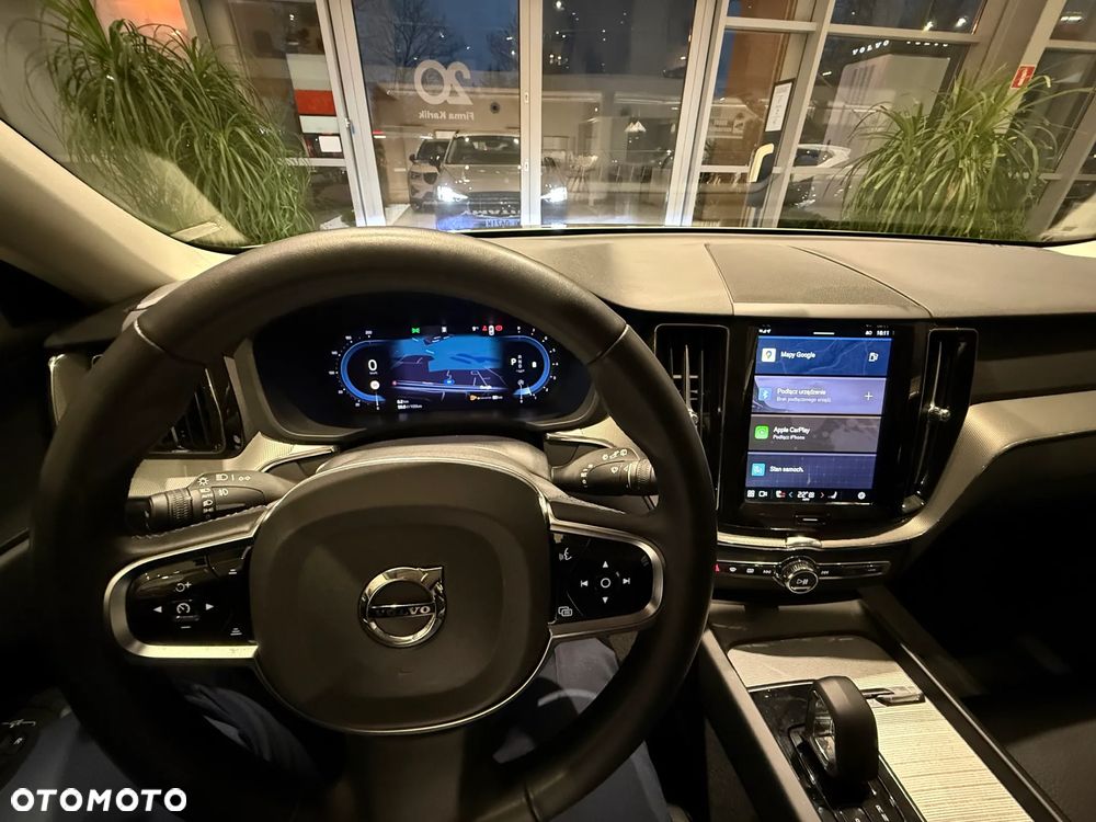 Volvo XC 60 B5 B AWD Plus Dark - 23