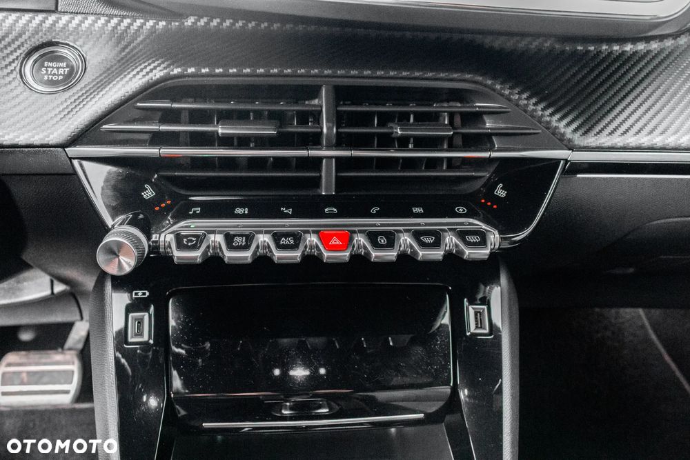 Peugeot 208 e-208 GT Line - 22