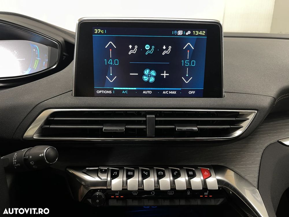 Peugeot 3008 225 e-EAT8 GT - 24
