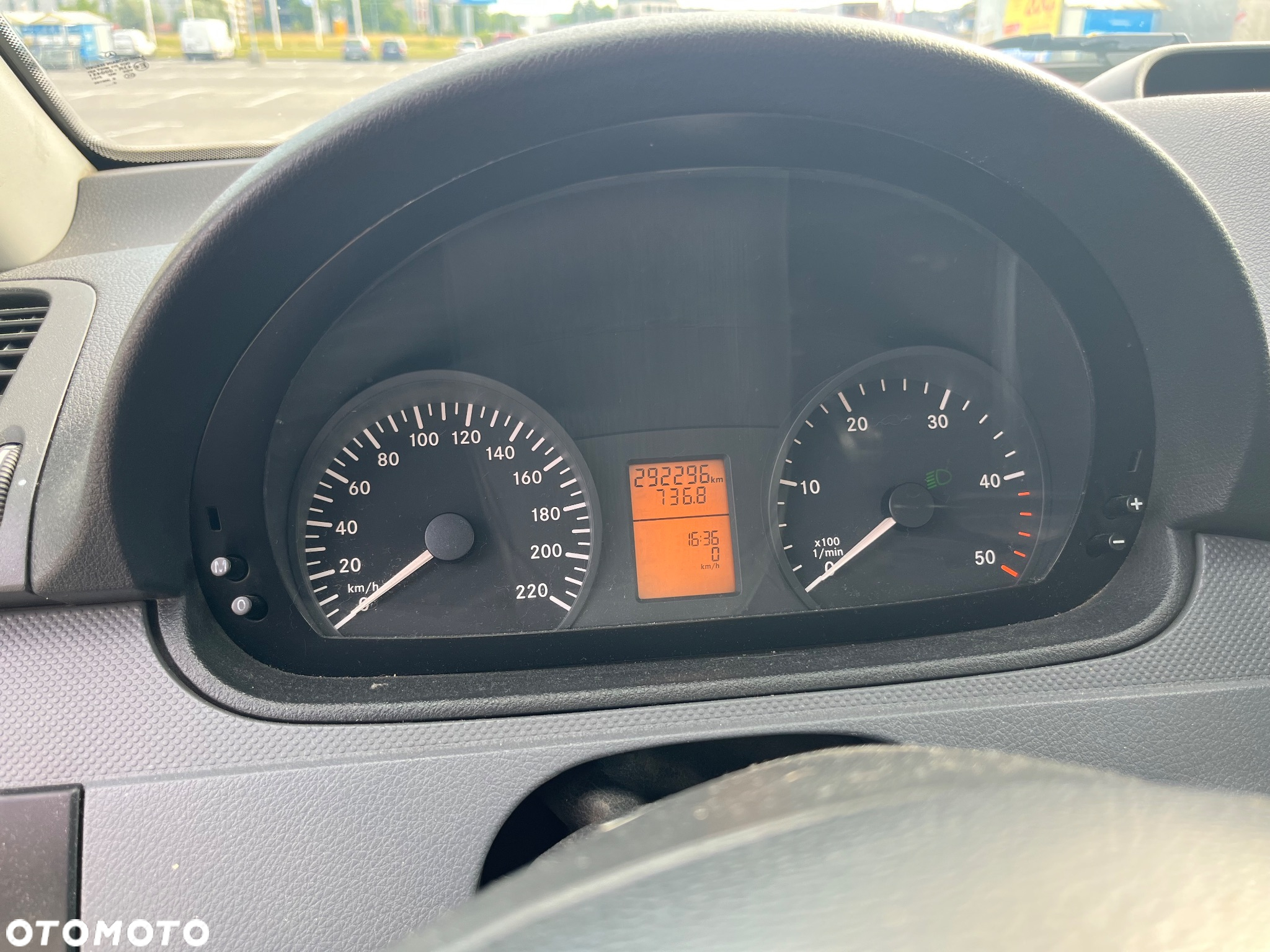 Mercedes-Benz Vito - 12