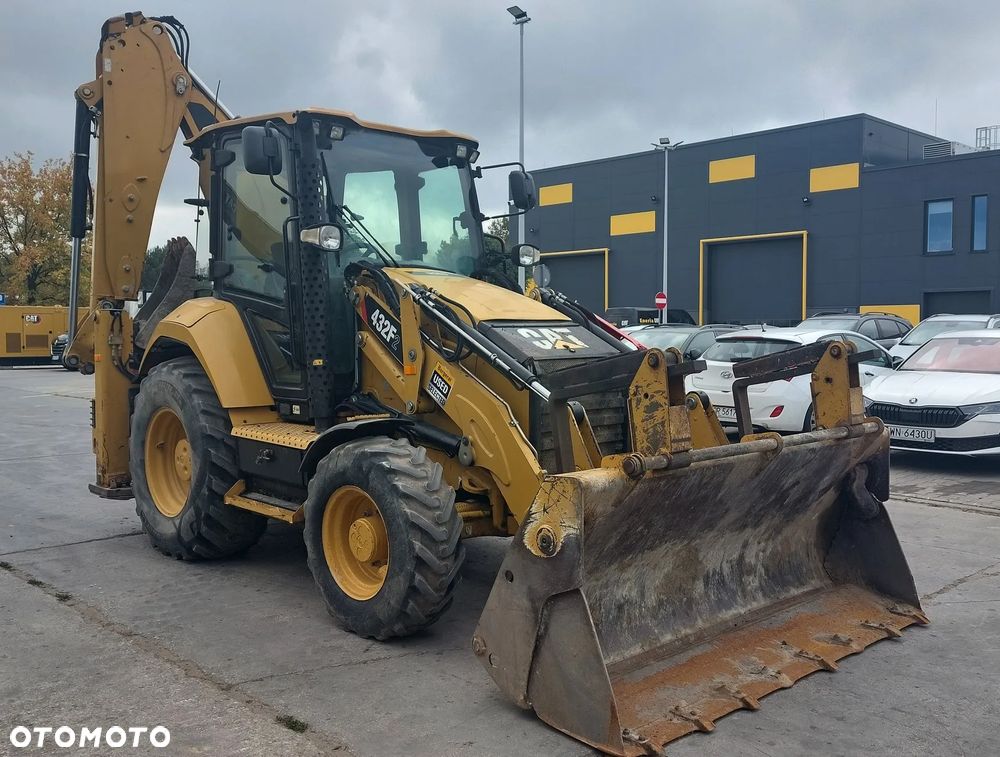 Caterpillar 432F2 - 3