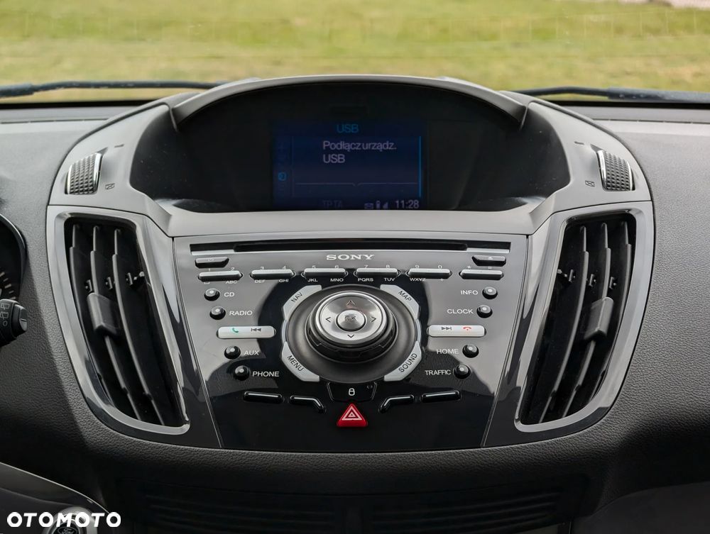 Ford Kuga 2.0 TDCi 4x4 Titanium - 27