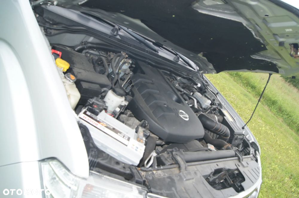 Nissan Navara 2.5 D SE Long - 15