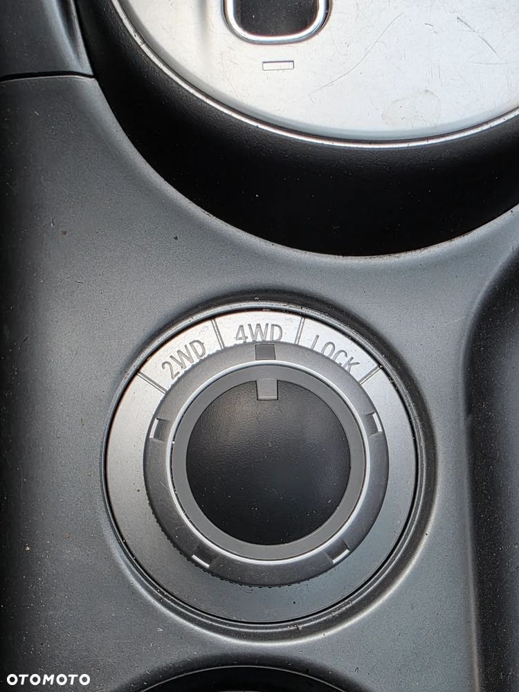 Mitsubishi Outlander - 8