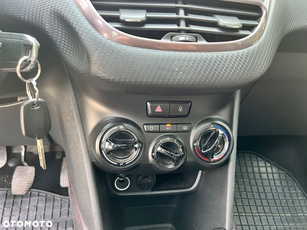 Peugeot 2008 e-HDi FAP 92 STOP & START Active - 26