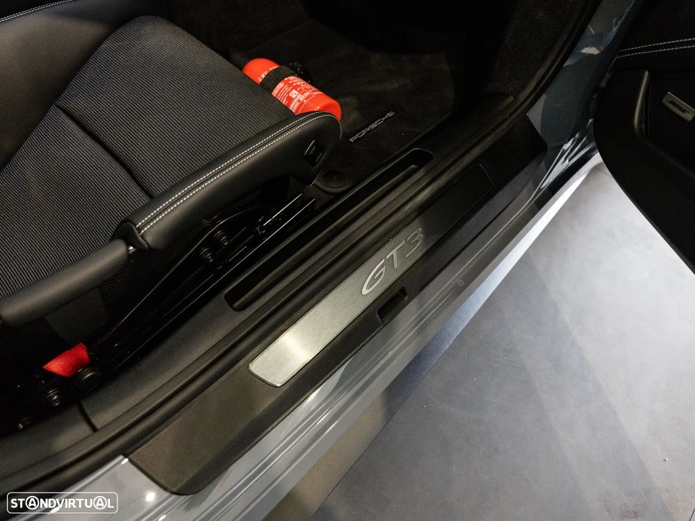 Porsche 911 (992) GT3 Touring Package PDK - 46