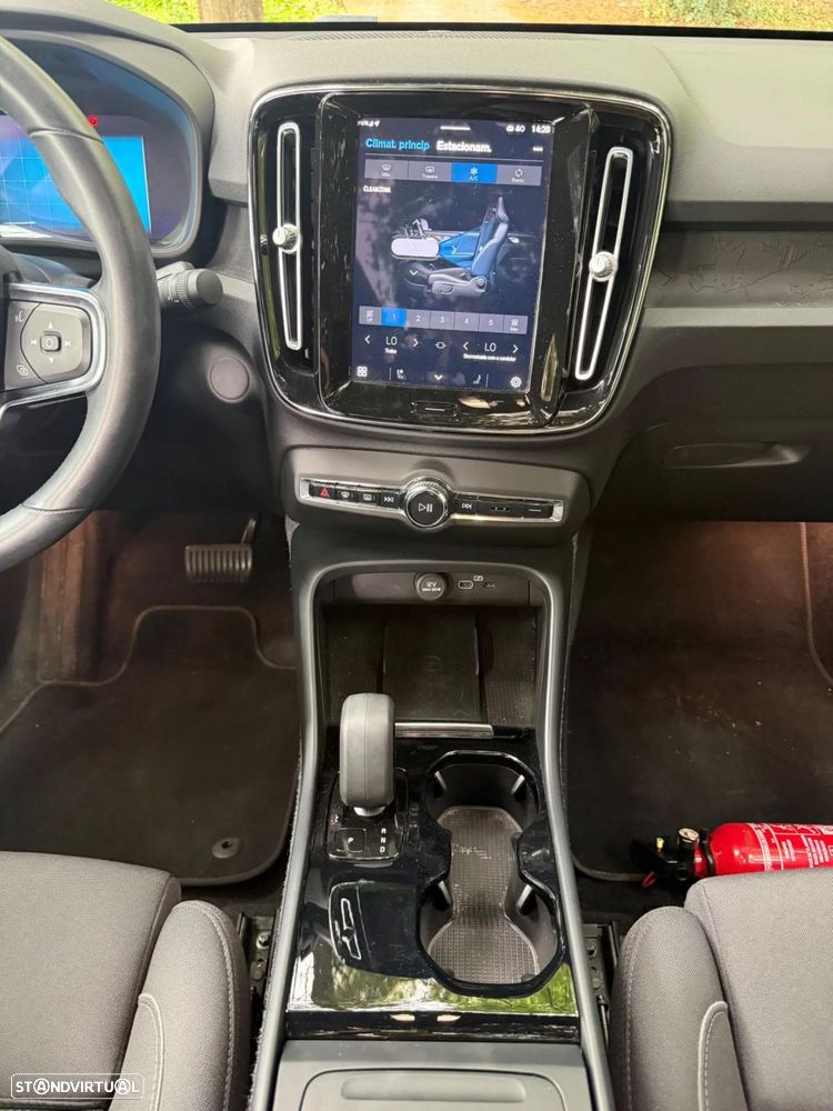 Volvo C40 Recharge Twin Motor Core - 24