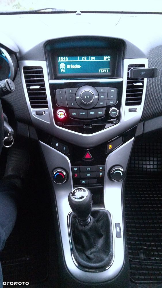 Chevrolet Cruze 1.6 LT - 15